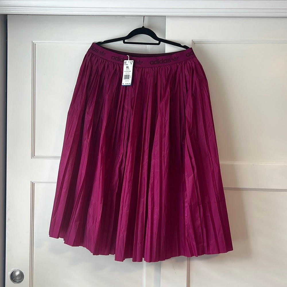Adidas Pleated Skirt XL Power Berry